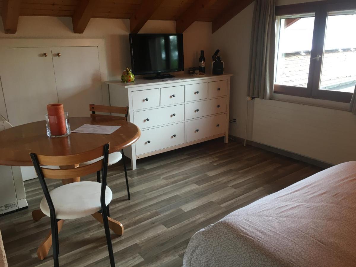 Domaine Viticole Bed & Breakfast Tartegnin ภายนอก รูปภาพ